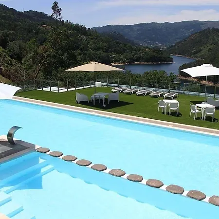 Dobau Village 3* Vieira do Minho