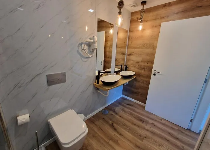 홀리데이파크 Dobau Village 3*