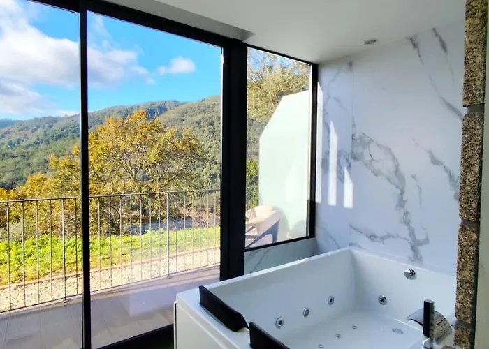 Dobau Village 3* ヴィエイラ・ド・ミーニョ