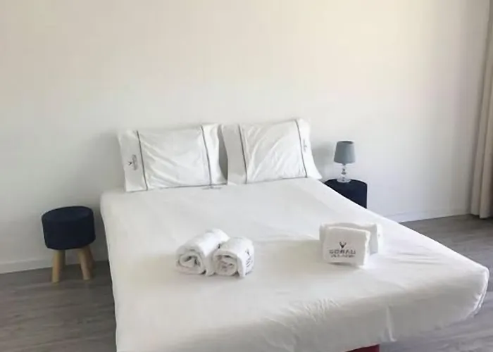 Dobau Village 3* 비에이라도미노